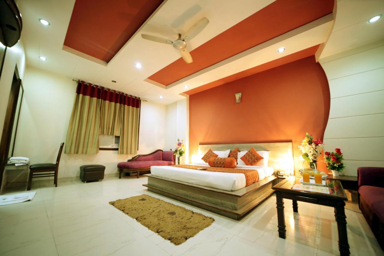 Hotel Blue Bell - Karol Bagh New Delhi Екстериор снимка